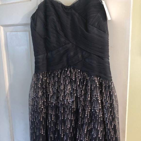 Prom dress - Picture 2 of 4